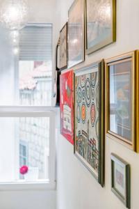 Chill in the Mezzanine Studio at a Retreat near the Palace