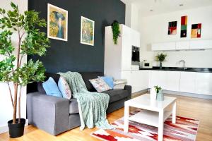 Modern 2 Bed flat in East London