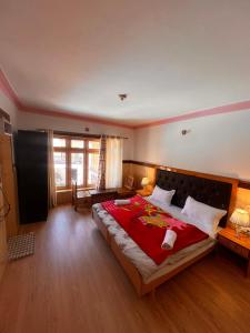 Sky Land guest house