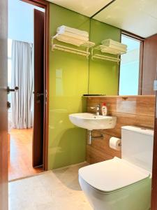 Sky Suites Klcc By Stayner