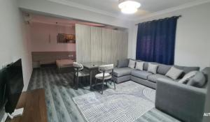 استوديو شيري