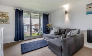 Hunny House - near Searles with lovely sea views