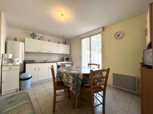 Appartements Charmante maison proche plage, calme, terrasse, parking, acces foret et pistes cyclables - FR-1-224-119 : photos des chambres