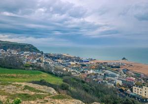Hastings Bohemian Penthouse Stay