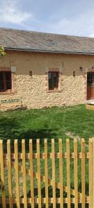 B&B / Chambres d'hotes L-entre-deux-pommes : photos des chambres