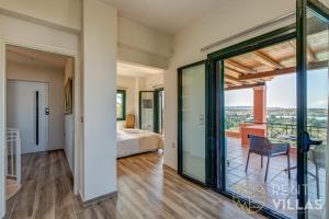 Mariza Luxury Villa With Pool by goutos properties