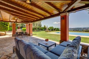 Mariza Luxury Villa With Pool by goutos properties