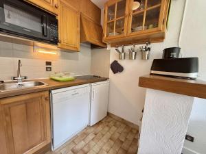 Appartements Appartement 2 pieces cabine avec balcon, proche village et pistes - Praz Sur Arly - 5 pers. - FR-1-603-101 : photos des chambres