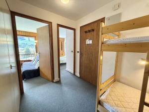 Appartements Appartement 2 pieces cabine avec balcon, proche village et pistes - Praz Sur Arly - 5 pers. - FR-1-603-101 : photos des chambres