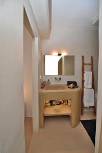 White Tinos Luxury Suites Tinos Greece