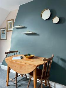 Cosy Loft Apartment with Sea Views Above Village Pub The Stag Inn Crosby Maryport