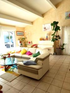 B&B / Chambres d'hotes Maison familiale entouree de verdure pres d-Arcachon, plages et Golfs : photos des chambres