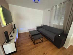 Appartements Appartement, duplex Villemomble : photos des chambres