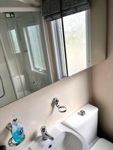 Thames view at Kent Coast Holiday Park