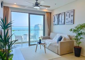 The Sóng - Căn Hộ Du Lịch Biển 5 Sao Có Hồ Bơi Miễn Phí