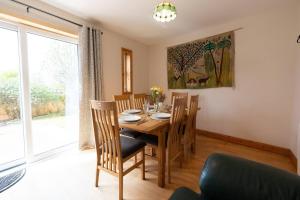 Central Stay - Old Town Dingle