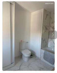 Sweet mother apartement et espace partage 1 & 2 SDB WC Sejour