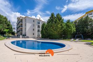#275 A Flor by Home Holidays