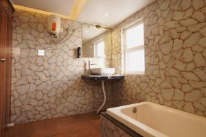 SHELDON RESORT & SPA