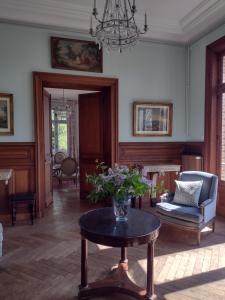 Sejours a la campagne Castle Of Saint Germain Des Rives : photos des chambres