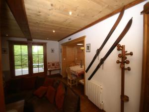Charming Chalet in Ventron with Terrace