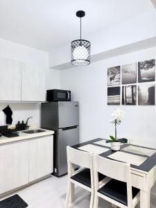 Lé Booms Staycation