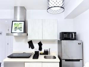 Lé Booms Staycation