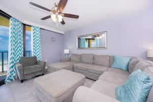 Phoenix III 3074 condo