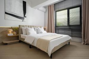 North by Urbanesq Cortina L