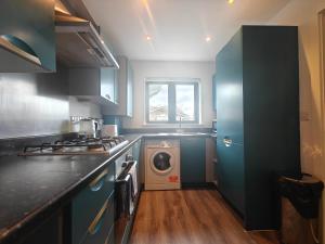 Park Central 4 Double Bedroom House in Birmingham City Center