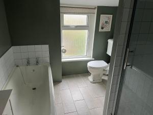 2 Bed Townhouse near City Centre, Good Parking