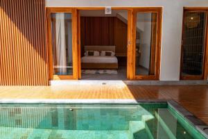 Tropical 5BR Villa Casa Ola Sanur