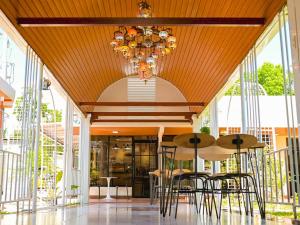 Nine Rise Travellers Inn