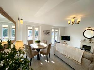The Seaview Suites at The Corbyn Apartments