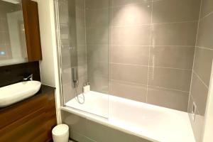 Modern Cozy Dartford Apartment