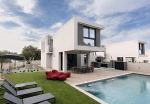Black Diamond Villas Protaras