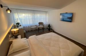 Gymnasium Rooftop Suite