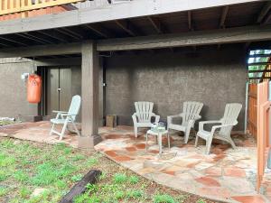 3bed plus den NakaiChalet AC EVCharger Hot tub