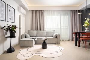North by Urbanesq Cortina N