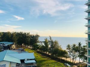 Bay Resort condominium Miri