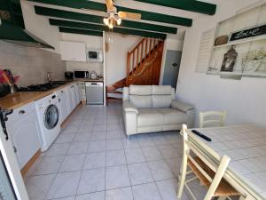 Mas provençal T4 climatisé avec parking et jardinet