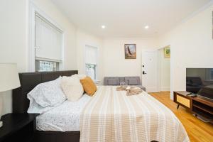 76 Carruth - 4BR Cozy and Lovely Apt