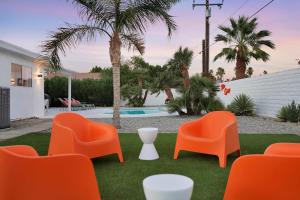Retro Desert Retreat - Ideal Palm Springs