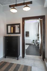 The Belfort Townhomes - Salon