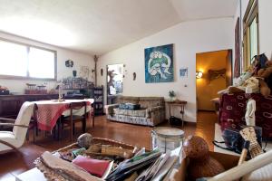 casa artistica vista mare in fattoria naturale