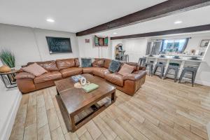 NEW I Hot Tub I Game Room I Arcade 15k Games I Nearby Hikes