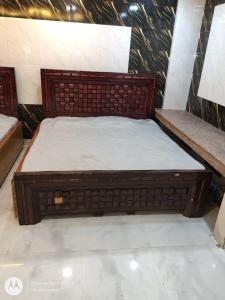 shri radhey home stay