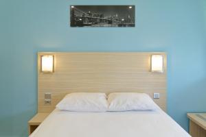 Hotels Hotel Restaurant Les Jardins D'Epone : photos des chambres