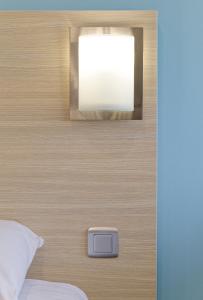 Hotels Hotel Restaurant Les Jardins D'Epone : photos des chambres