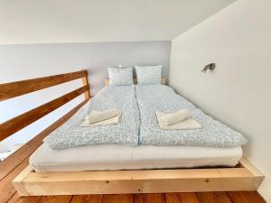 K87 Central Renovated 6BR